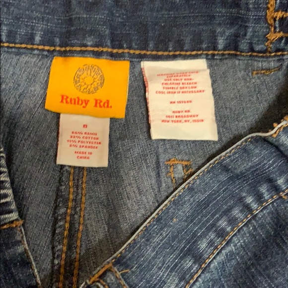 Ruby Rd Cropped Jeans - Picture 2 of 5